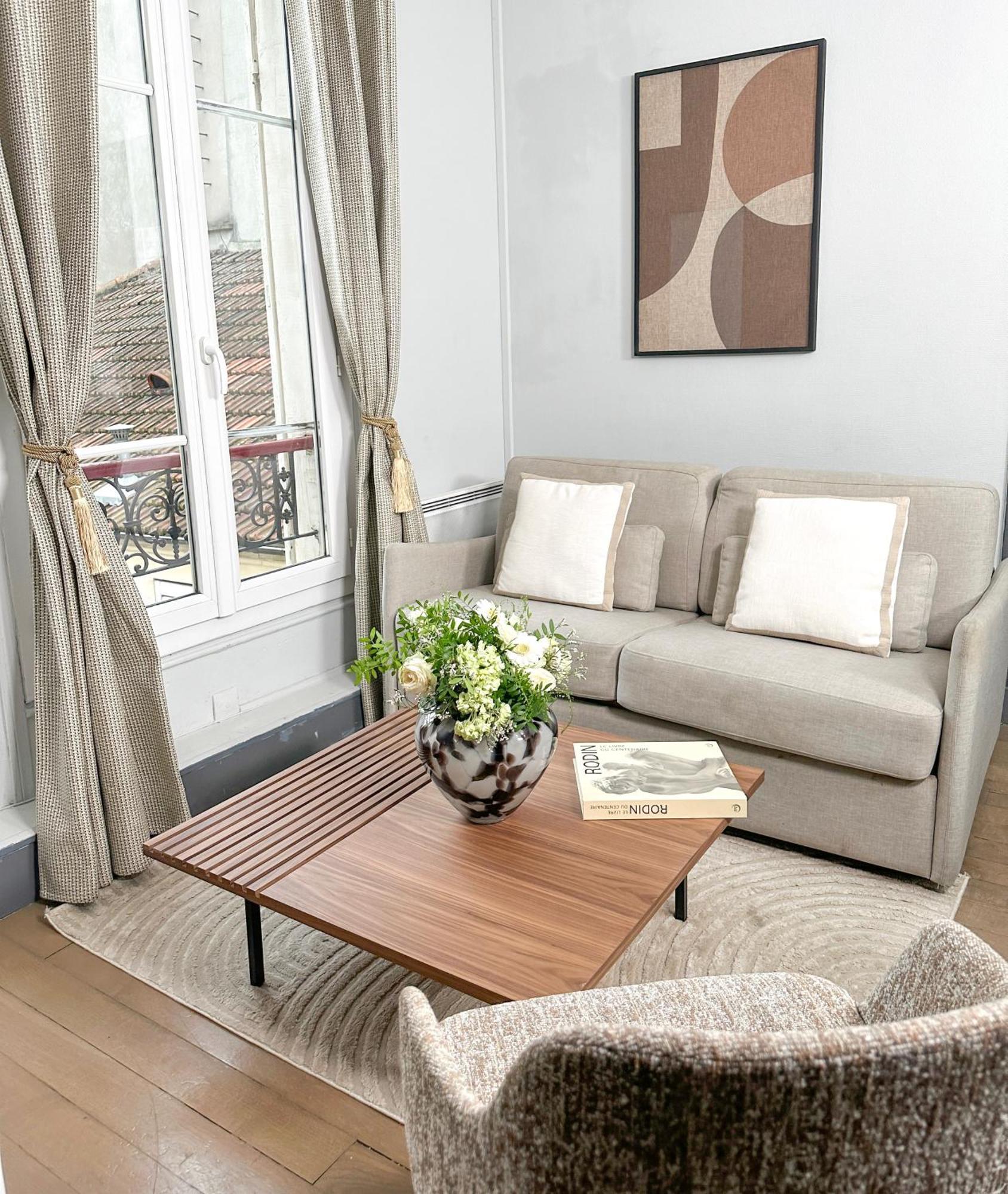 Stunning Apartment Near Eiffel Tower Παρίσι Εξωτερικό φωτογραφία
